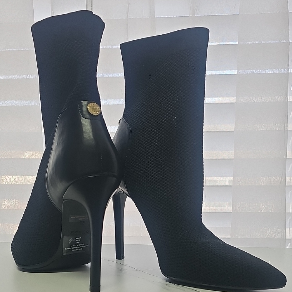 Elegant Black Stiletto Heel Boots
